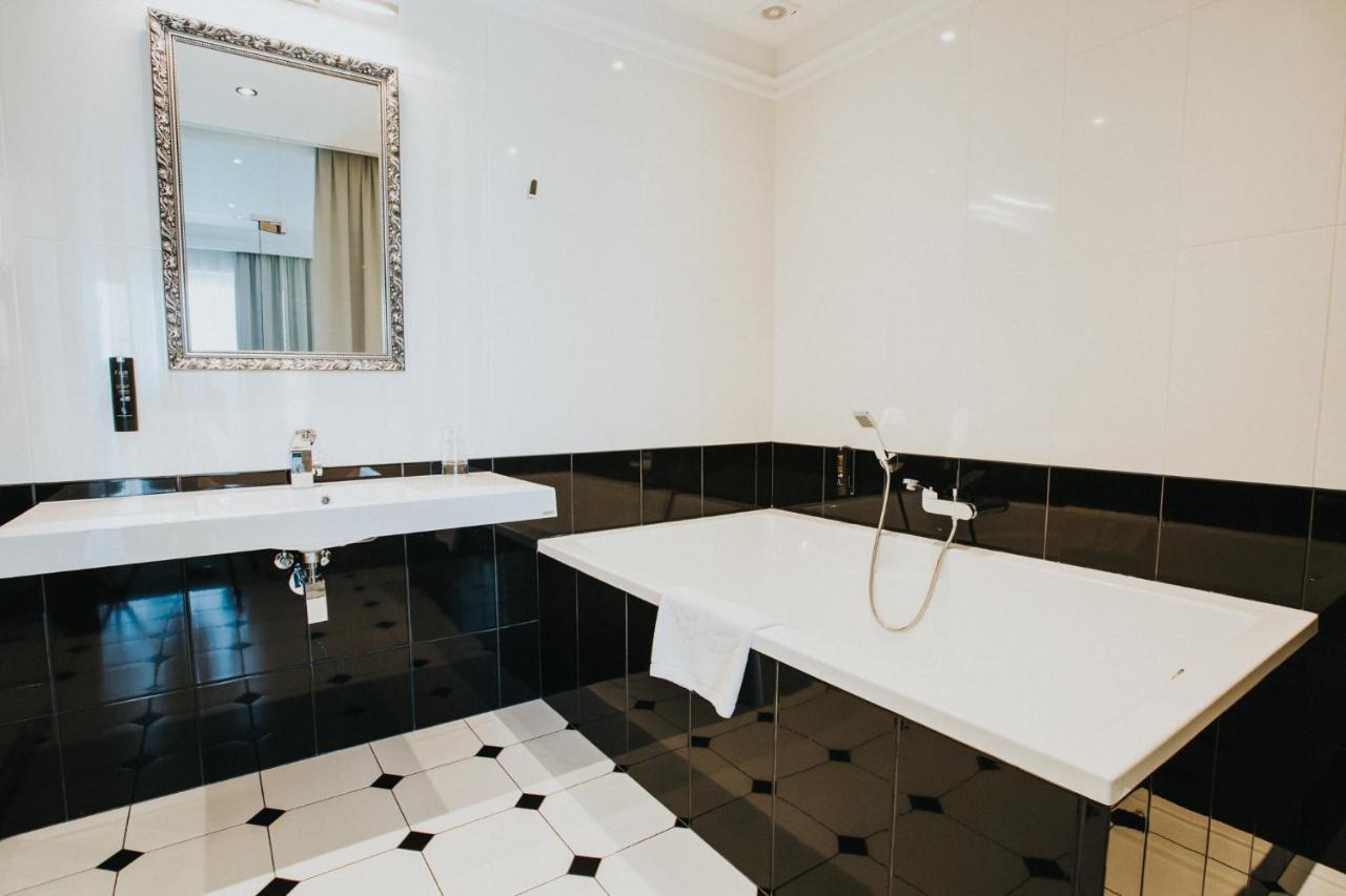 Hotel Toscania Włoszakowice Eksteriør billede