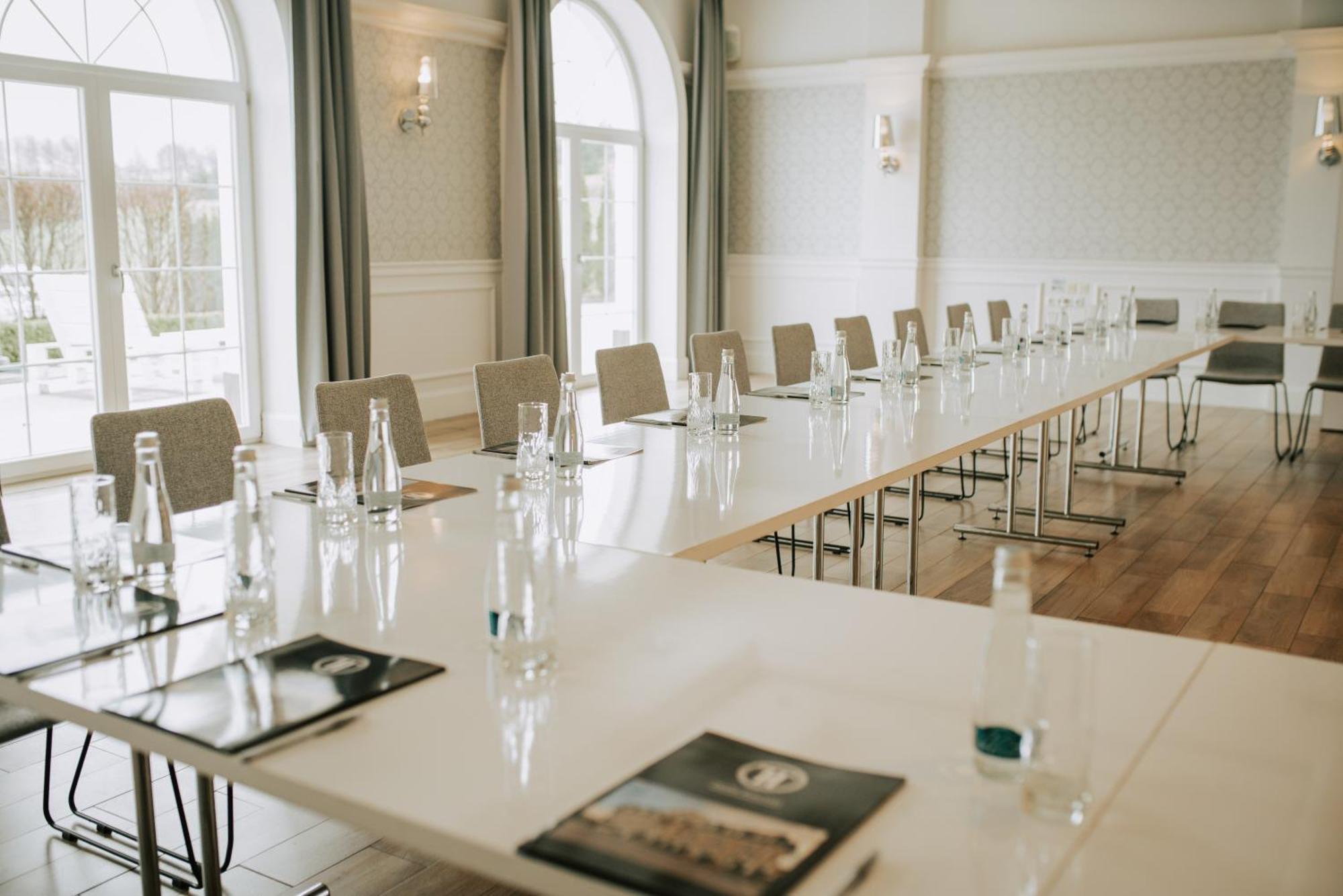 Hotel Toscania Włoszakowice Eksteriør billede