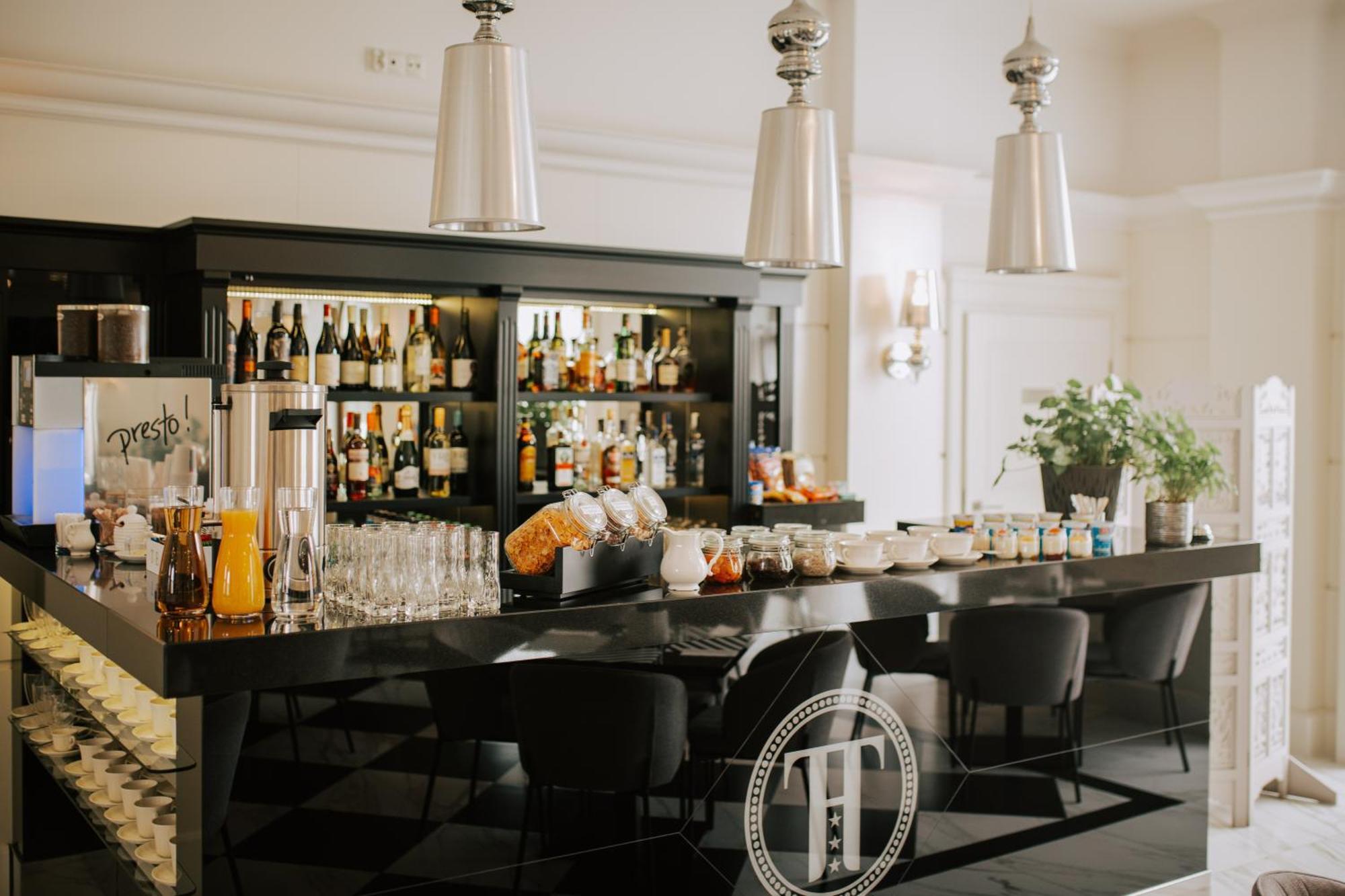 Hotel Toscania Włoszakowice Eksteriør billede