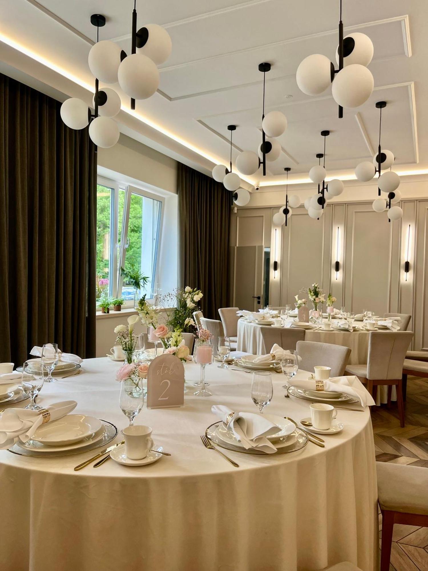 Hotel Toscania Włoszakowice Eksteriør billede