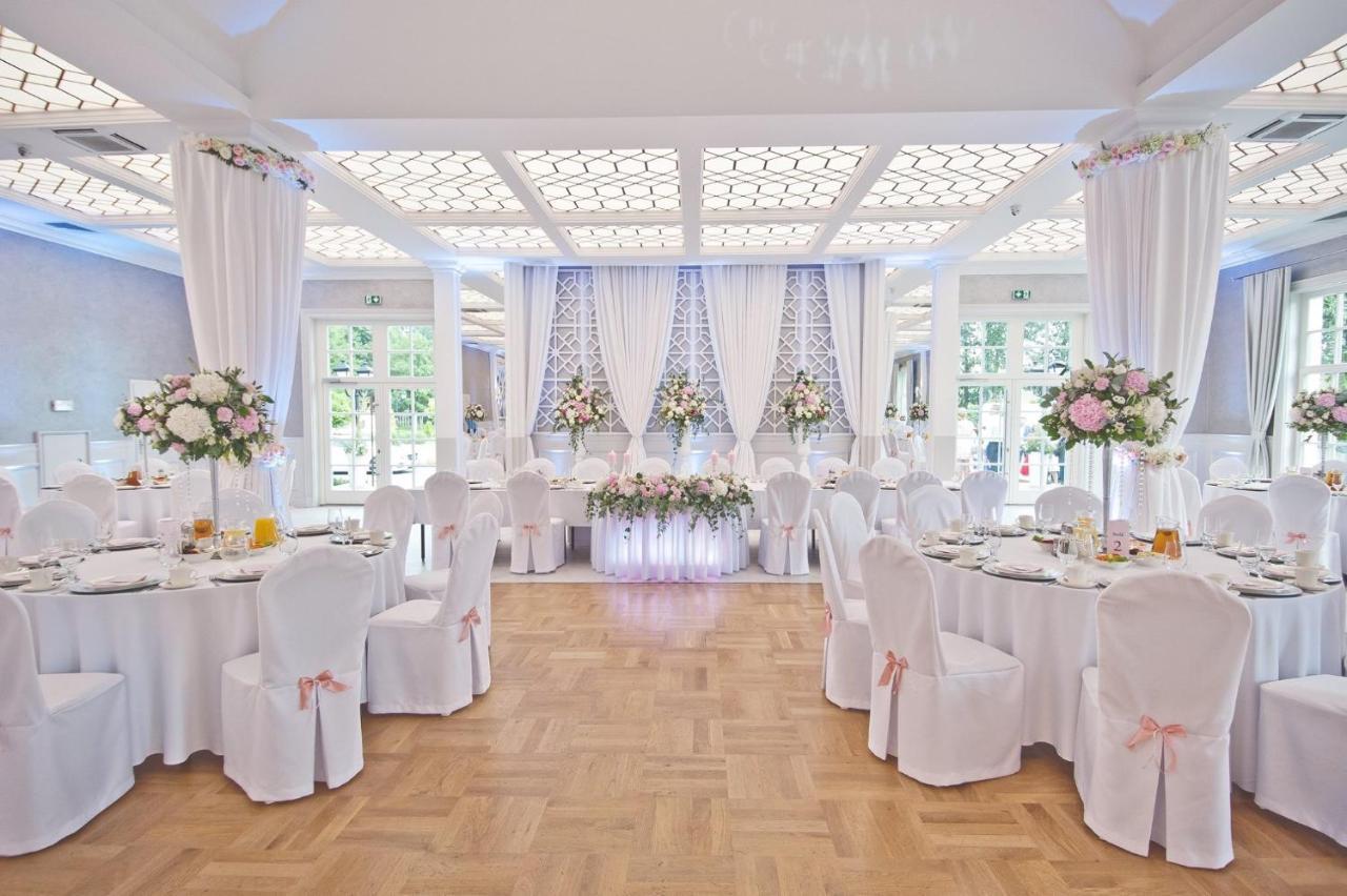 Hotel Toscania Włoszakowice Eksteriør billede